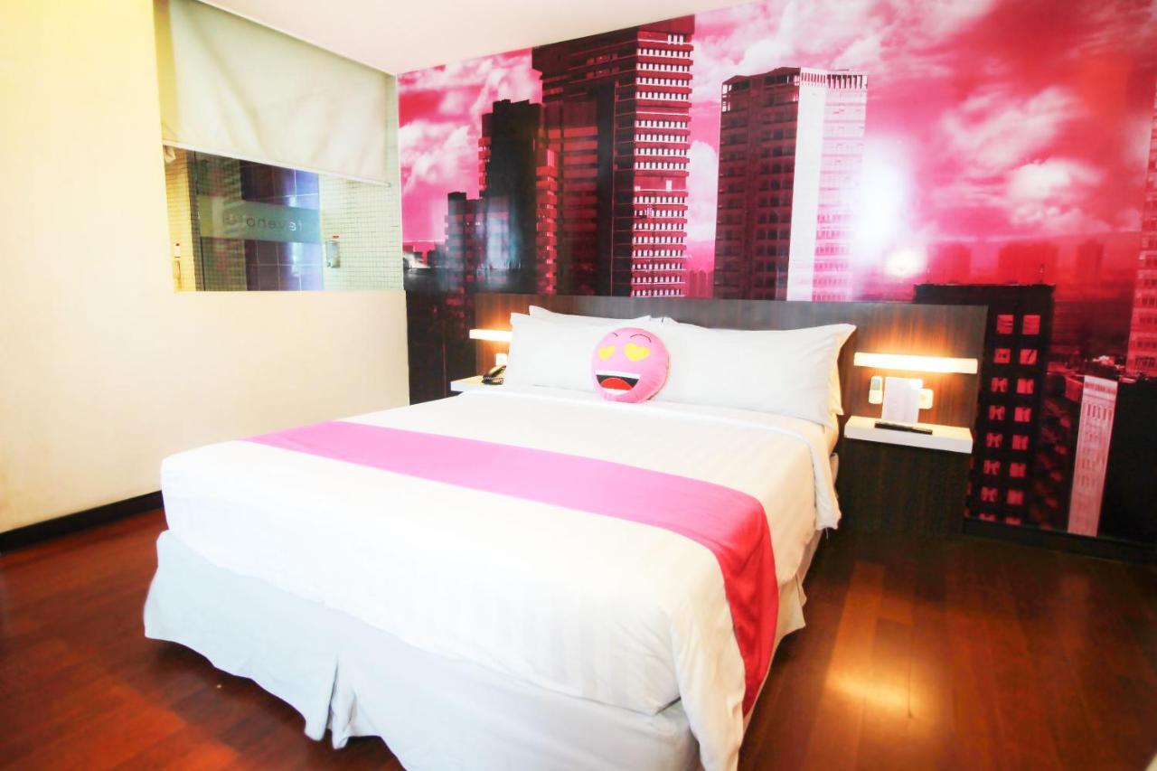 Favehotel Mex Tunjungan Surabaya Exteriör bild