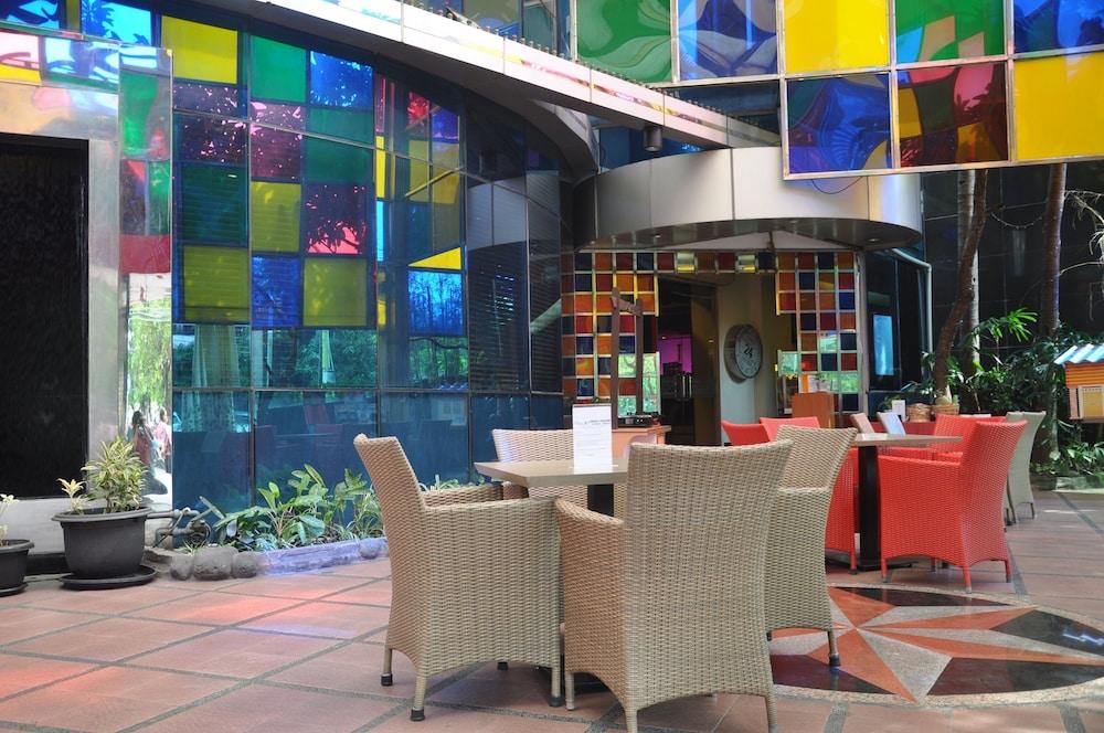 Favehotel Mex Tunjungan Surabaya Exteriör bild
