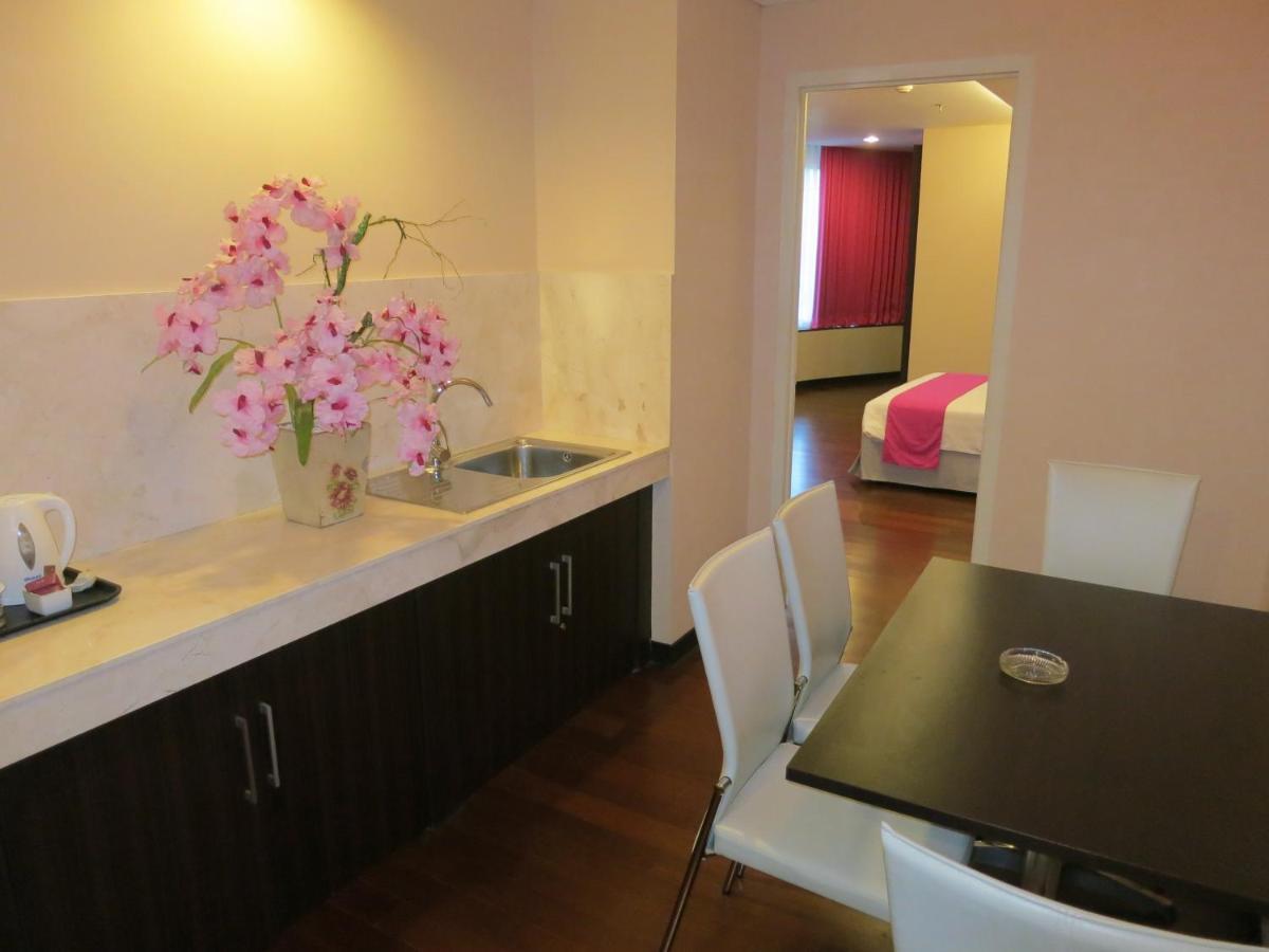 Favehotel Mex Tunjungan Surabaya Exteriör bild