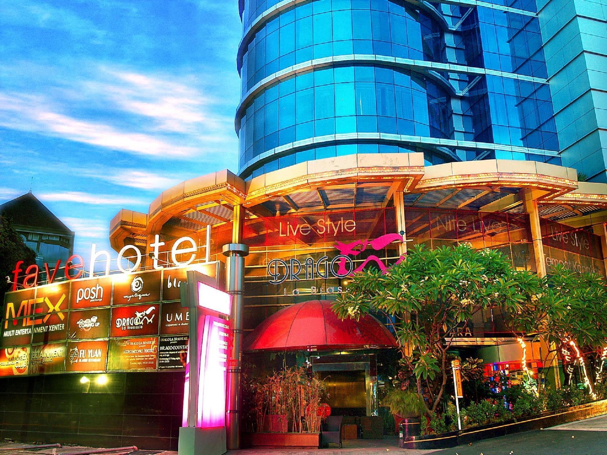 Favehotel Mex Tunjungan Surabaya Exteriör bild